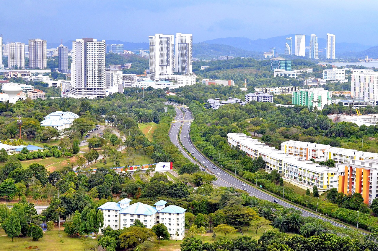 上海成为中国首个5万亿GDP城市，经济繁荣的里程碑